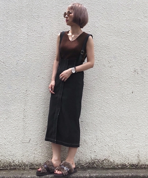 PAGEBOY(ページボーイ)の「配色ステッチサス付きスカート(スカート・レディース・ブラック/ベージュ/カーキ・SMALL/MEDIUM)」の4枚目の写真
