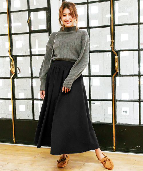 KOBE LETTUCE（コウベレタス）の「ピーチスキンタッチミディ丈フレアスカート（スカート・レディース・ダークグリーン/ブラック/グレイッシュベージュ/マスタード/パープル/ボルドー/アイボリー/ベージュ/ブルー/プラム/レッド・FREE）」の17枚目の写真