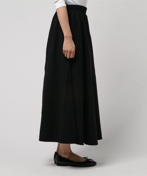 KOBE LETTUCE（コウベレタス）の「ピーチスキンタッチミディ丈フレアスカート（スカート・レディース・ダークグリーン/ブラック/グレイッシュベージュ/マスタード/パープル/ボルドー/アイボリー/ベージュ/ブルー/プラム/レッド・FREE）」の12枚目の写真