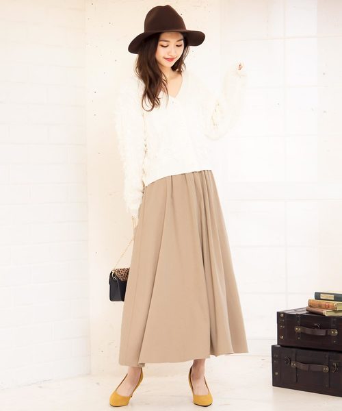 KOBE LETTUCE（コウベレタス）の「ピーチスキンタッチミディ丈フレアスカート（スカート・レディース・ダークグリーン/ブラック/グレイッシュベージュ/マスタード/パープル/ボルドー/アイボリー/ベージュ/ブルー/プラム/レッド・FREE）」の19枚目の写真