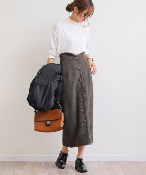 andme(アンドミー)の「ジャガードコーデュロイハイウエスト前ボタンロングタイトスカート(スカート・レディース・ネイビー/ボルドー/キャメル/ブラック/ブラウン/グレー・M)」の7枚目の写真