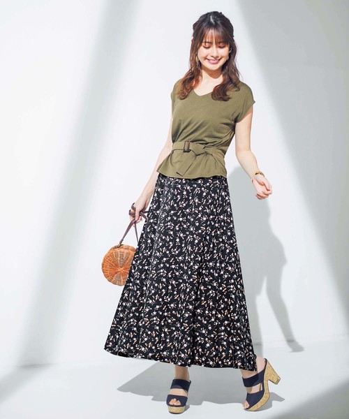 GeeRA(ジーラ)の「ダブルベルトウェッジヒールサンダル(サンダル・レディース・ネイビー/イエロー/ベージュ・MEDIUM/LARGE/X-LARGE/SMALL)」の8枚目の写真