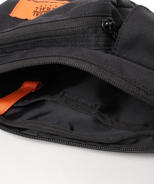 UNIVERSAL OVERALL（ユニバーサルオーバーオール）の「【 UNIVERSAL OVERALL / ユニバーサルオーバーオール 】 ユーティリティ ミニショルダーバッグ（ショルダーバッグ・メンズ・ブラック・FREE）」の2枚目の写真