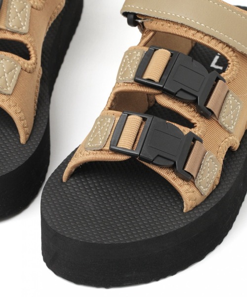 LAKOLE（ラコレ）の「3テープサンダル / LAKOLE（サンダル・レディース・ブラック/キャメル・MEDIUM/LARGE）」の14枚目の写真