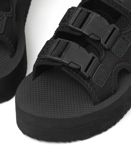 LAKOLE（ラコレ）の「3テープサンダル / LAKOLE（サンダル・レディース・ブラック/キャメル・MEDIUM/LARGE）」の11枚目の写真