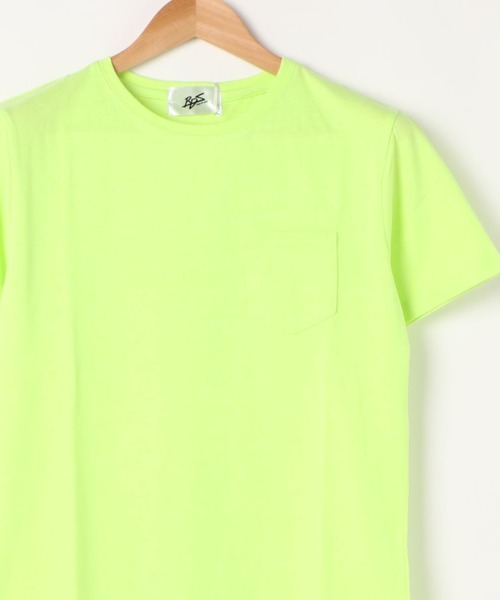 ARCHIVER(アーカイバ)の「【Bl】無地半袖ポケット付きクルーネックTシャツ(Tシャツ/カットソー・レディース・ホワイト/ブラック/ネイビー/ピンク系その他/グレー/カーキ/ピンク/イエロー系その他・MEDIUM/LARGE/X-LARGE)」の1枚目の写真