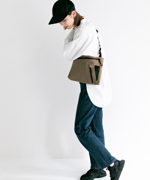 AS2OV(アッソブ)の「【AS2OV/アッソブ】 WATER PROOF CORDURA 305D SACOCHE / 防水 サコッシュ(ショルダーバッグ・メンズ・ブラック/カーキオリーブ・FREE)」の19枚目の写真