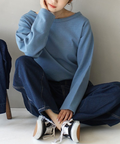 zootie（ズーティー）の「ふっくらカットソー スタンダード（Tシャツ/カットソー・レディース・ライトブルー/グリーン系その他/マスタード/オフホワイト/チャコール/ブラック/スモークピンク/グリーン/ベージュ/ホワイト/ライトグレー/ライム/モカ/ネイビー/オレンジ/ラベンダー/グレイッシュブルー/イエロー系その他/ブラウン系その他/ワインレッド・M/L）」の14枚目の写真