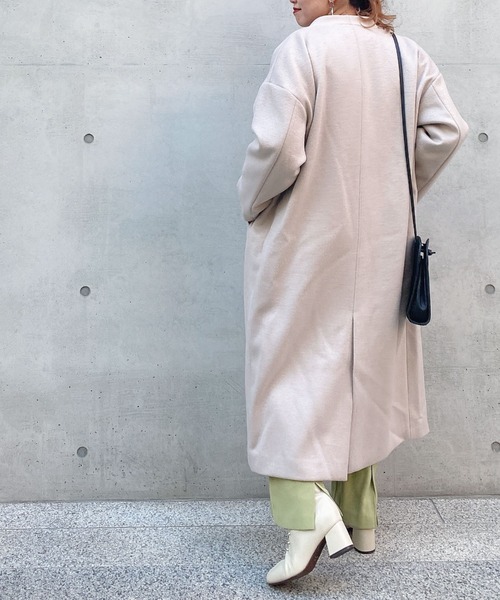 archives(アルシーヴ)の「Vネックコート(ノーカラーコート・レディース・アイボリー/ブラック/モカ/ベージュ・MEDIUM)」の7枚目の写真