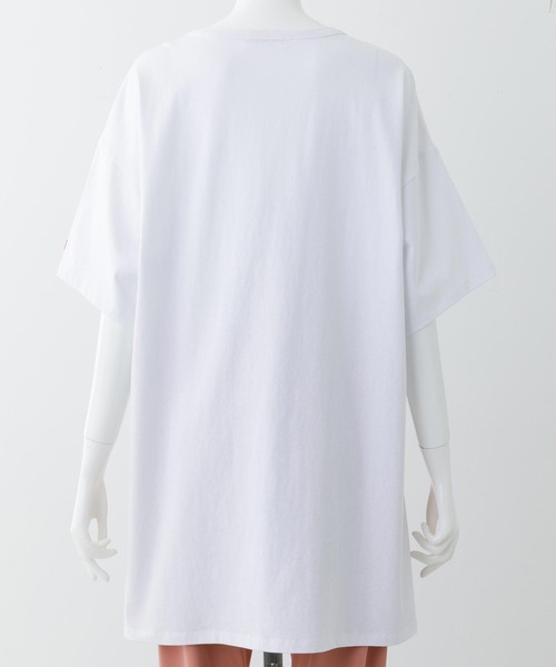 MILKFED.(ミルクフェド)の「SIDE SLIT LOGO TUNIC(チュニック・レディース・ホワイト/ブラック・ONE SIZE)」の9枚目の写真