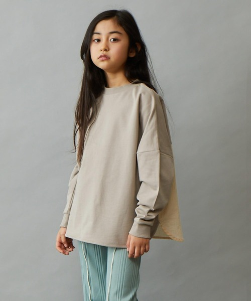 &yam(アンドヤム)の「プレミアムコットン異素材切り替え配色ポンチョトップス(Tシャツ/カットソー・キッズ・ピンク/オレンジ/グレー/ホワイト/ブラック/ベージュ/ブルー/パープル・120-130cm/110-120cm/130-140cm/150-160cm/140-150cm)」の4枚目の写真