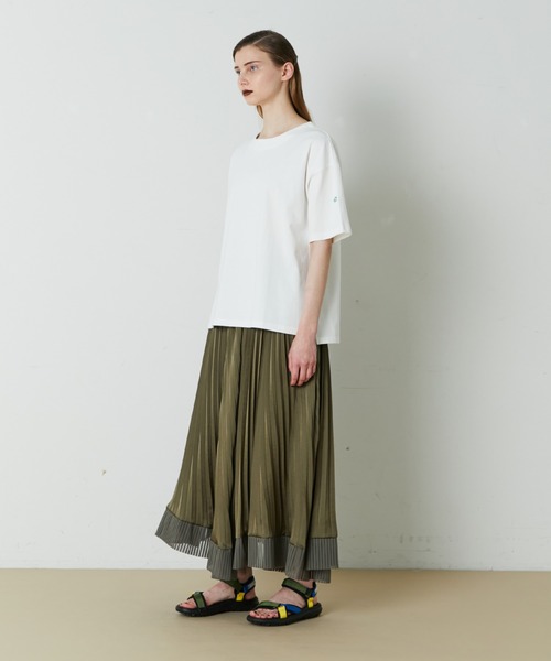 FRAPBOIS（フラボア）の「ベースＴ（Tシャツ/カットソー・レディース・ブラック/ホワイト/ベージュ・2/1）」の13枚目の写真