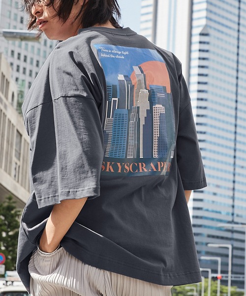 MONO-MART（モノマート）の「コットン天竺 オーバーサイズ イラストロゴ＆転写プリント 半袖カットソー（Tシャツ/カットソー・メンズ・ホワイト/チャコールグレー/ライトブルー/ブラック/その他/ホワイト系その他/ブラック系その他/グレー系その他/ベージュ系その他/グリーン系その他/ブルー系その他/ホワイト系その他2/ホワイト系その他3/ホワイト系その他4/ホワイト系その他5/ホワイト系その他6/ホワイト系その他7/ブラック系その他2/ブラック系その他3/グレー系その他2/グレー系その他3/ベージュ系その他2/ベージュ系その他3/ベージュ系その他4/ベージュ系その他5/ベージュ系その他6/ベージュ系その他7/グリーン系その他2/グリーン系その他3/グリーン系その他4/ブルー系その他2/ブルー系その他3・M/L）」の15枚目の写真