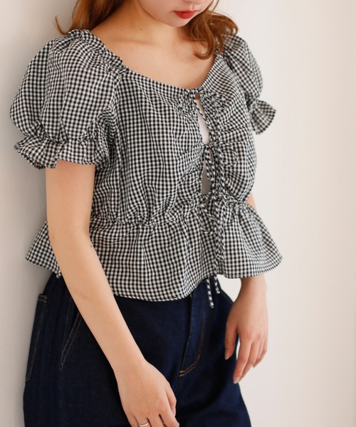 one after another NICE CLAUP(ワンアフターアナザーナイスクラップ)の「2枚セットチロルブラウス(シャツ/ブラウス・レディース・ベージュ/オフホワイト/ブラック系その他・FREE)」の1枚目の写真