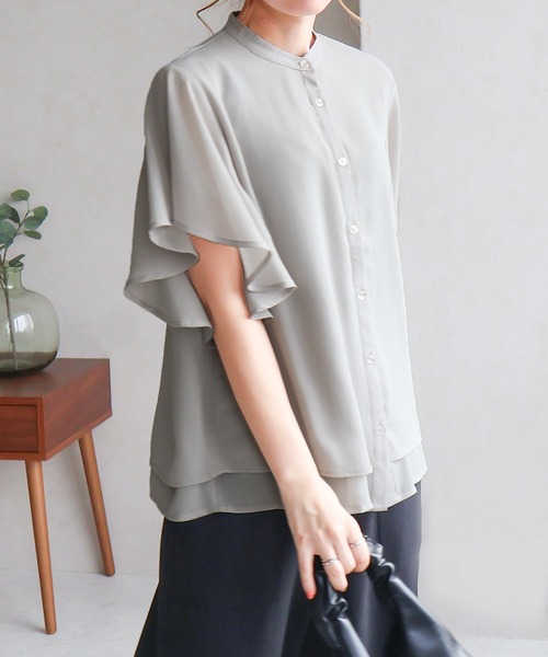 Social GIRL（ソーシャルガール）の「フリルフレアスリーブブラウス（シャツ/ブラウス・レディース・ブラック/ベージュ/オフホワイト/ブルー/ピンクベージュ/グレー/モカ/スモークピンク・S/M/L/LL）」の4枚目の写真