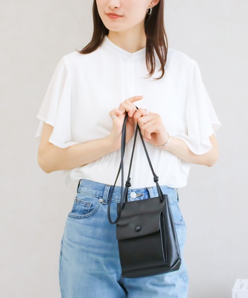 Social GIRL（ソーシャルガール）の「フリルフレアスリーブブラウス（シャツ/ブラウス・レディース・ブラック/ベージュ/オフホワイト/ブルー/ピンクベージュ/グレー/モカ/スモークピンク・S/M/L/LL）」の20枚目の写真