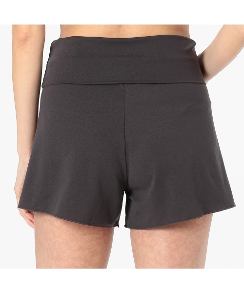 Chacott（チャコット）の「オーバーショートパンツ（その他パンツ・レディース・ダークグレー/ラベンダー・S/M/L）」の3枚目の写真