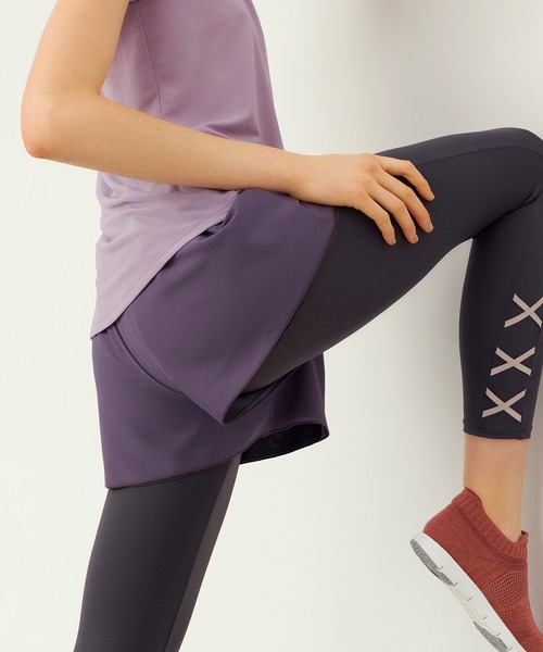 Chacott（チャコット）の「リバーシブルショートパンツ 軽量・2WAYにつかえておトク（その他パンツ・レディース・ライトグレー/ダークパープル/ローズ・M）」の2枚目の写真