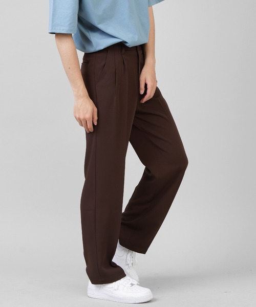 SPINNS（スピンズ）の「センタープレス ストレートパンツ（スラックス・メンズ・ブラック/ブラウン/アイボリー/ダークブルー・S/M/L）」の3枚目の写真