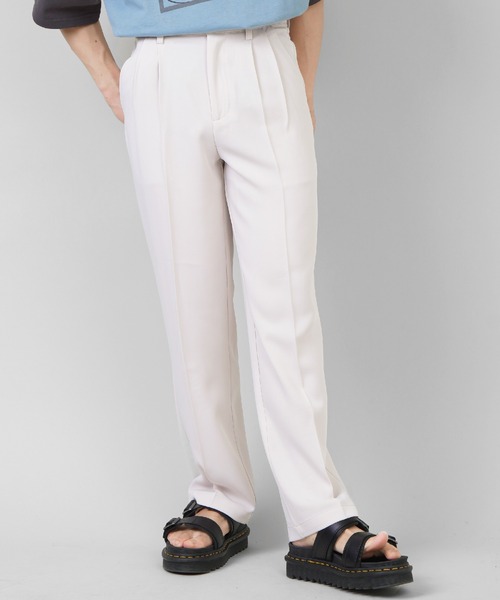 SPINNS（スピンズ）の「センタープレス ストレートパンツ（スラックス・メンズ・ブラック/ブラウン/アイボリー/ダークブルー・S/M/L）」の2枚目の写真