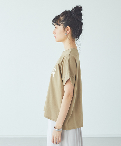 abahouse mavie（アバハウスマヴィ）の「【販売店舗限定】ワイドビッグロゴTシャツ（Tシャツ/カットソー・レディース・ホワイト/ベージュ/チャコールグレー/モスグリーン・フリー）」の17枚目の写真