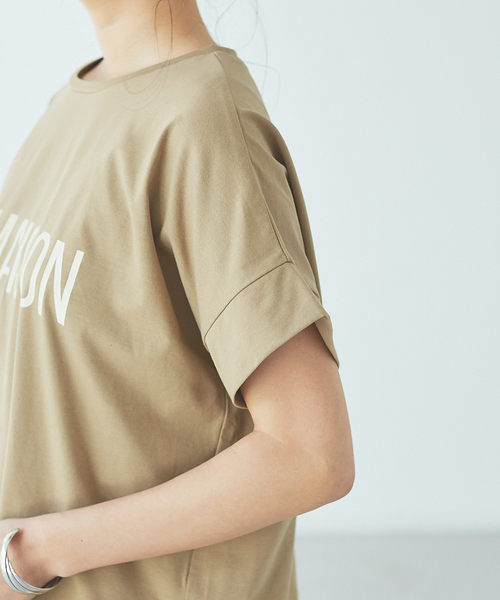 abahouse mavie（アバハウスマヴィ）の「【販売店舗限定】ワイドビッグロゴTシャツ（Tシャツ/カットソー・レディース・ホワイト/ベージュ/チャコールグレー/モスグリーン・フリー）」の14枚目の写真