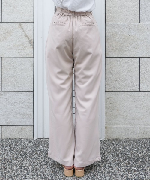 CORNERS(コーナーズ)の「カラーストレートスラックスパンツ(スラックス・レディース・ネイビー/ブラウン/レッド/グリーン/ライトベージュ/ブラック/ライトグリーン/ベージュ系その他/パープル/ブルー/ピンク・M/L)」の21枚目の写真