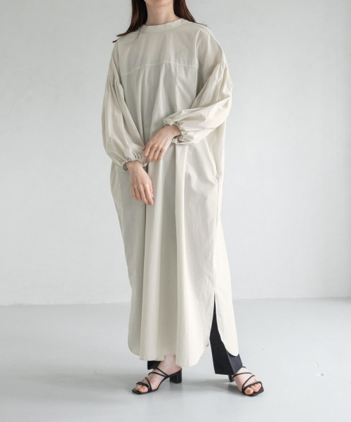 yuw（ユウ）の「２ＷＡＹパフワンピース８Ｓ　946794（ワンピース・レディース・ブラック/ベージュ/グリーン/パープル・FREE）」の3枚目の写真