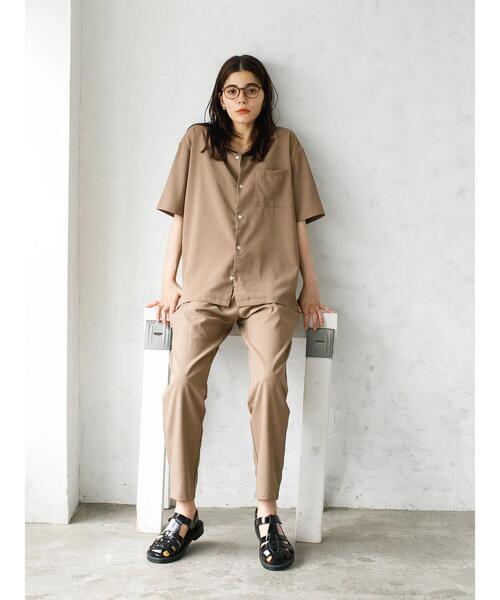 koe（コエ）の「ドライタッチポリトロ半袖オープンカラーシャツ＊（シャツ/ブラウス・レディース・ブラック/サックスブルー/ベージュ/ライトベージュ・L/M）」の13枚目の写真