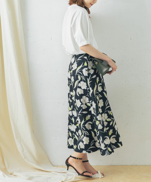 【極美品】アーバンリサーチロッソ　洗える　アートフラワープリントスカート URBAN RESEARCH ROSSO WOMEN（アーバンリサーチ ロッソ）の