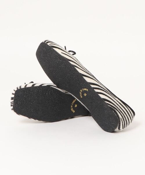 ems excite（エムズエキサイト）の「スクエアバレエシューズ（バレエシューズ・レディース・アニマル/アイボリー/ゴールド/ブラック・MEDIUM/LARGE）」の5枚目の写真