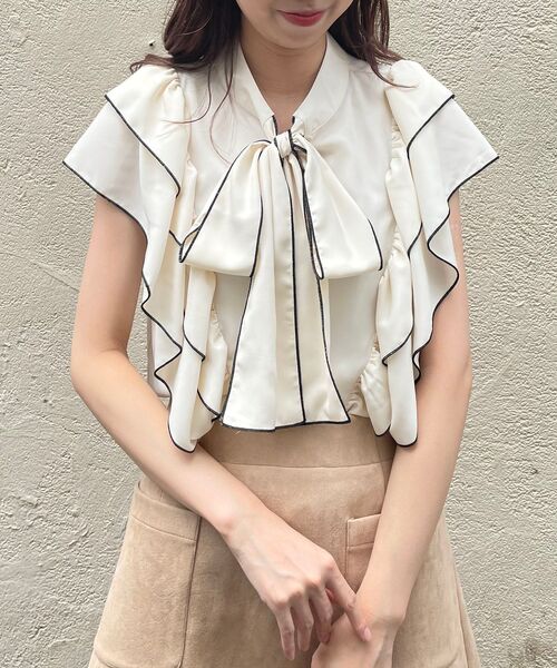 MAJESTIC LEGON(マジェスティックレゴン)の「クラシカルノースリブラウス(シャツ/ブラウス・レディース・グリーン/アイボリー/ブラック系その他/ホワイト系その他2・MEDIUM/SMALL)」の20枚目の写真