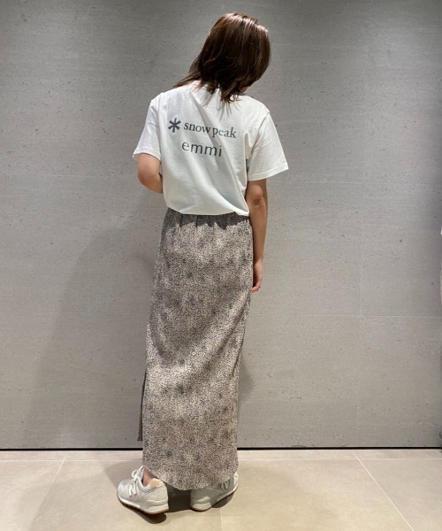 Snow Peak（スノーピーク）の「【emmi×SnowPeak】S/S T－SHIRT_emmi atelier（Tシャツ/カットソー・レディース・ホワイト/ブラウン/アイボリー・M/L）」の7枚目の写真