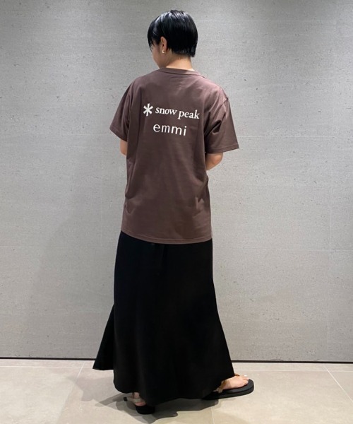 Snow Peak（スノーピーク）の「【emmi×SnowPeak】S/S T－SHIRT_emmi atelier（Tシャツ/カットソー・レディース・ホワイト/ブラウン/アイボリー・M/L）」の16枚目の写真