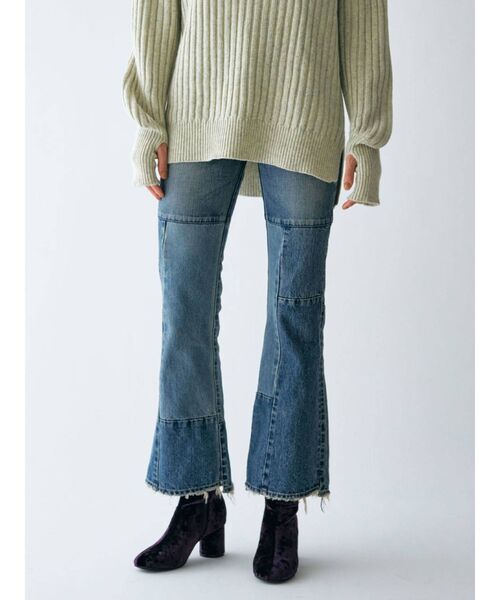 Ungrid(アングリッド)の「ハイウエストリメイクフレアデニム(デニムパンツ・レディース・ブルー・24inch/25inch/26inch)」の7枚目の写真