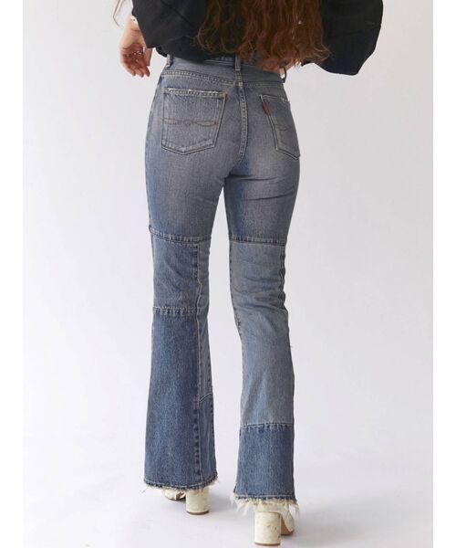 Ungrid(アングリッド)の「ハイウエストリメイクフレアデニム(デニムパンツ・レディース・ブルー・24inch/25inch/26inch)」の19枚目の写真