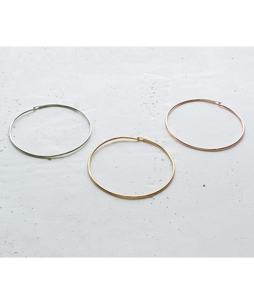 GOLDY（ゴールディ）の「ミニマル ライン ネックカフ（ネックレス・レディース・シルバー/ゴールド/その他1・FREE）」の6枚目の写真