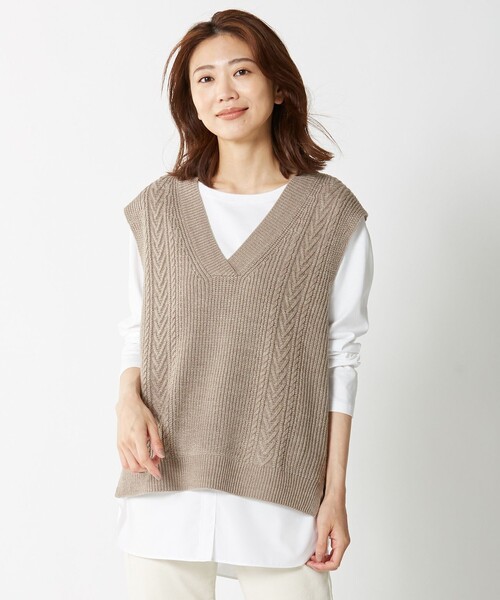 J.PRESS Ladies(J.プレス レディス)の「【洗える】WOOL ACRYLIC ニットベスト(ベスト・レディース・ワイン系/ベージュ系/ライトグレー系・SMALL)」の2枚目の写真