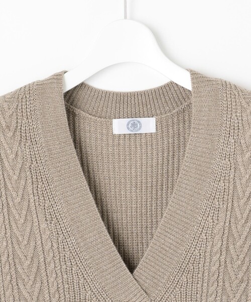 J.PRESS Ladies(J.プレス レディス)の「【洗える】WOOL ACRYLIC ニットベスト(ベスト・レディース・ワイン系/ベージュ系/ライトグレー系・SMALL)」の6枚目の写真