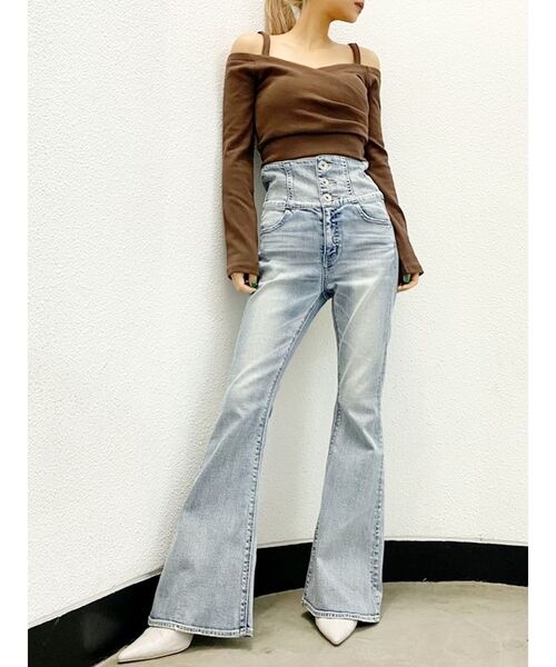 GYDA(ジェイダ)の「カシュクールデザインオフショルトップス(Tシャツ/カットソー・レディース・ブラウン/オフホワイト/ブラック・FREE)」の9枚目の写真