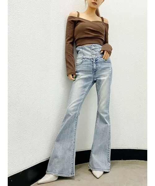 GYDA(ジェイダ)の「カシュクールデザインオフショルトップス(Tシャツ/カットソー・レディース・ブラウン/オフホワイト/ブラック・FREE)」の5枚目の写真