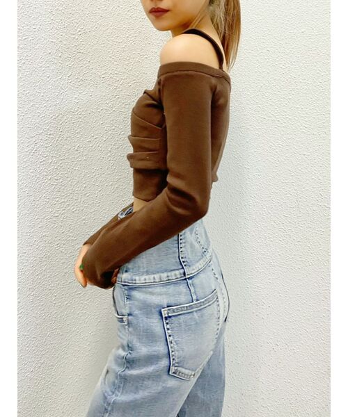 GYDA(ジェイダ)の「カシュクールデザインオフショルトップス(Tシャツ/カットソー・レディース・ブラウン/オフホワイト/ブラック・FREE)」の8枚目の写真