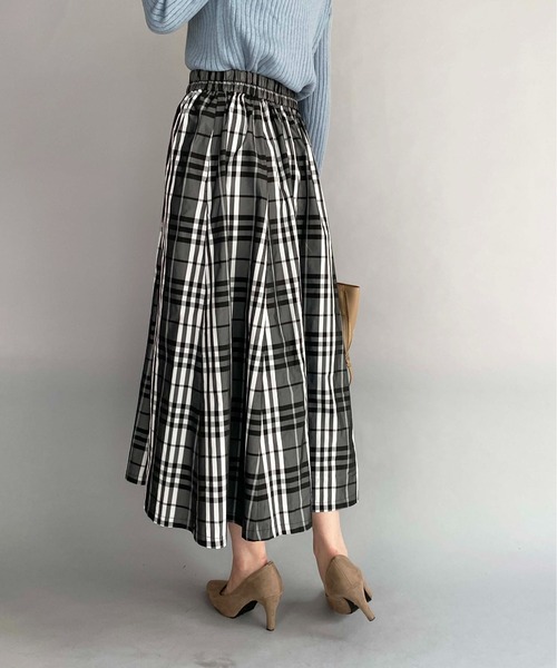 PICCIN(ピッチン)の「チェックフレアギャザースカート(スカート・レディース・ブラック/グレイッシュベージュ・M)」の13枚目の写真