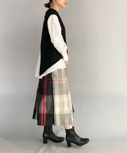 PICCIN(ピッチン)の「チェックフレアギャザースカート(スカート・レディース・ブラック/グレイッシュベージュ・M)」の7枚目の写真