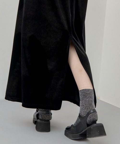 VACANCY（ヴァカンシー）の「アソート柄ペンシルベロアスカート（スカート・レディース・ブラック/その他/ゴールド/ブルー・FREE）」の18枚目の写真