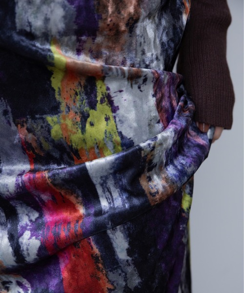 VACANCY（ヴァカンシー）の「アソート柄ペンシルベロアスカート（スカート・レディース・ブラック/その他/ゴールド/ブルー・FREE）」の22枚目の写真