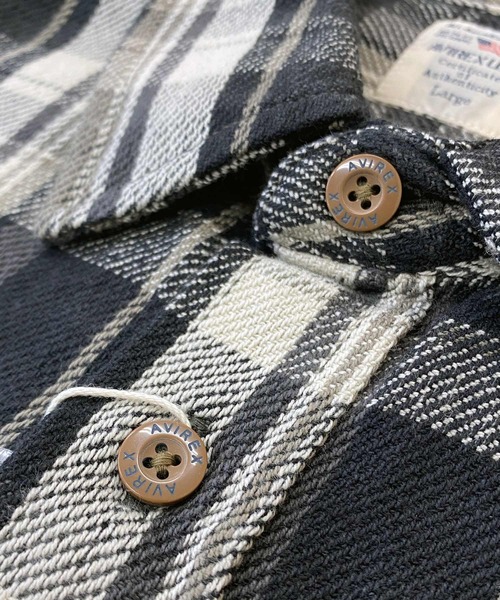 AVIREX（アヴィレックス）の「デイリーコットンフランネル ワークシャツ（シャツ/ブラウス・メンズ・ブラック/カーキ/サックスブルー/レッド/グリーン/ネイビー・M/L/XXL/XL）」の21枚目の写真