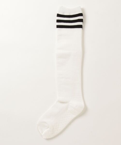 atmos pink（アトモスピンク）の「atmos pink ラインハイソックス（ソックス/靴下・メンズ・ホワイト/ブラック/グレー・FREE）」の2枚目の写真