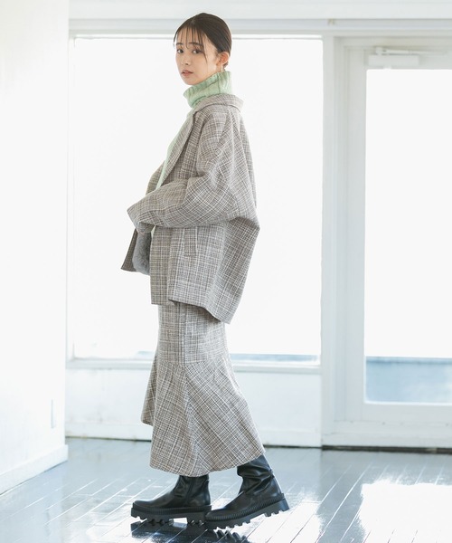 VIS（ビス）の「【セットアップ対応】カラーツイードゆるジャコット（チェスターコート・レディース・ブラック/ベージュ・M/S）」の4枚目の写真