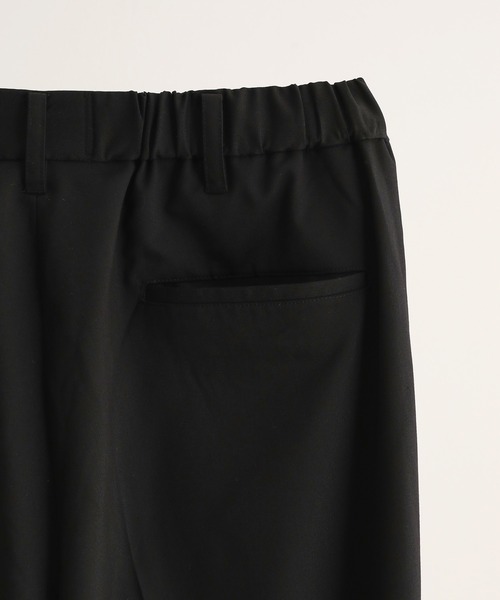 JUNRED(ジュンレッド)の「【ユウ×JUNRed】ポリッシュドTRワンタックストレートワイドパンツ(スラックス・メンズ・ライトグレー/ネイビー/ブラック・S/M/L)」の11枚目の写真